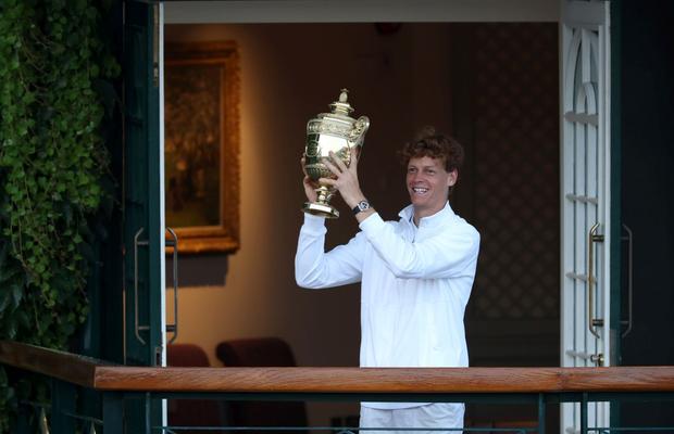 „Îmi trăiesc visul” » Jannik Sinner, discurs savuros după titlul de la Wimbledon: „Bine că nu e nicio cursă de Formula 1”