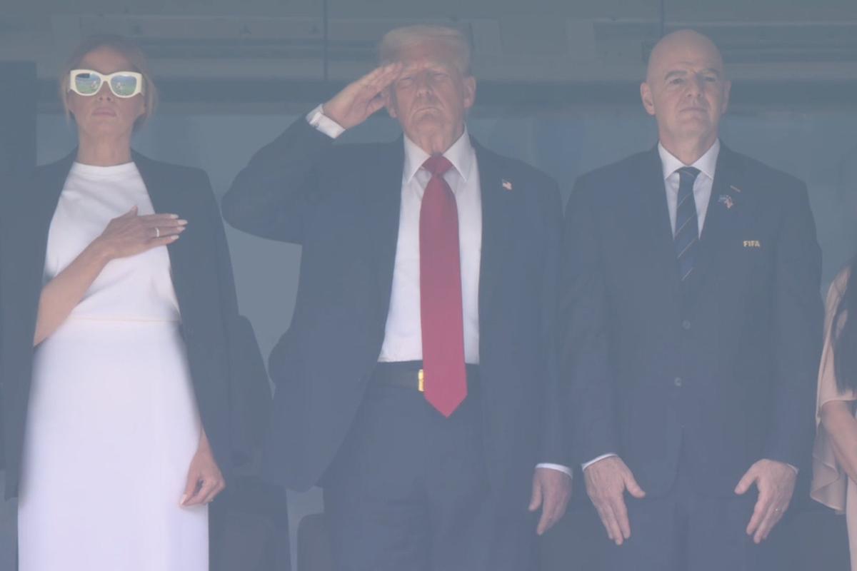 Nemaivăzut! Cu ce a venit Donald Trump la finala Mondialului Cluburilor și ce gest a făcut în momentul intonării imnului
