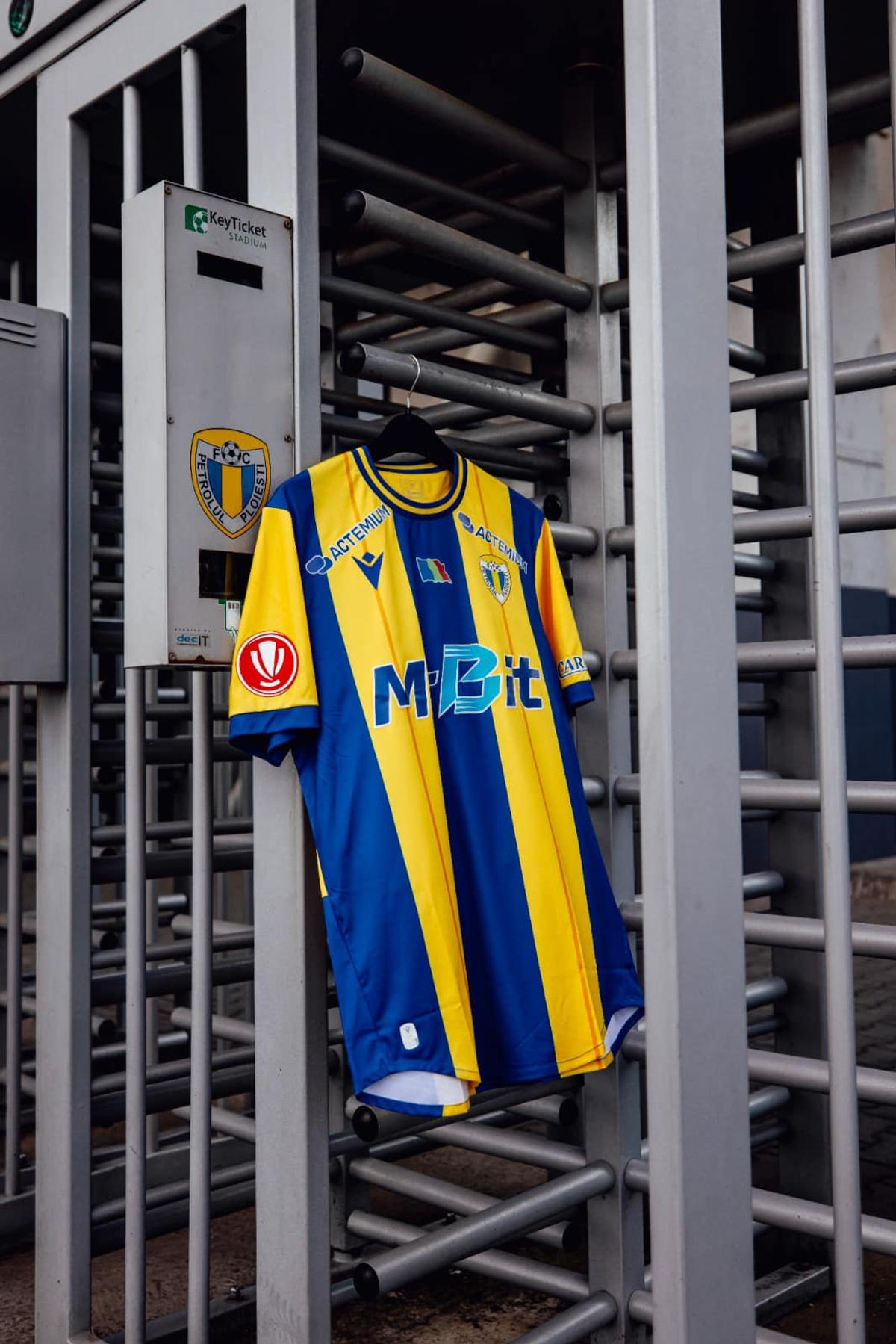 Petrolul Ploiești prezentare echipament 2025-2026