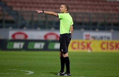 A fost anunțat arbitrul care va conduce returul Inter Club d'Escaldes - FCSB din preliminariile Champions League » A arbitrat-o pe Corvinul anul trecut