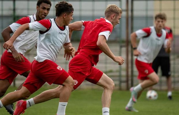 Noul transfer al lui Dinamo a fost la un pas să renunțe la fotbal: „Voiam să mă fac șofer de tir”