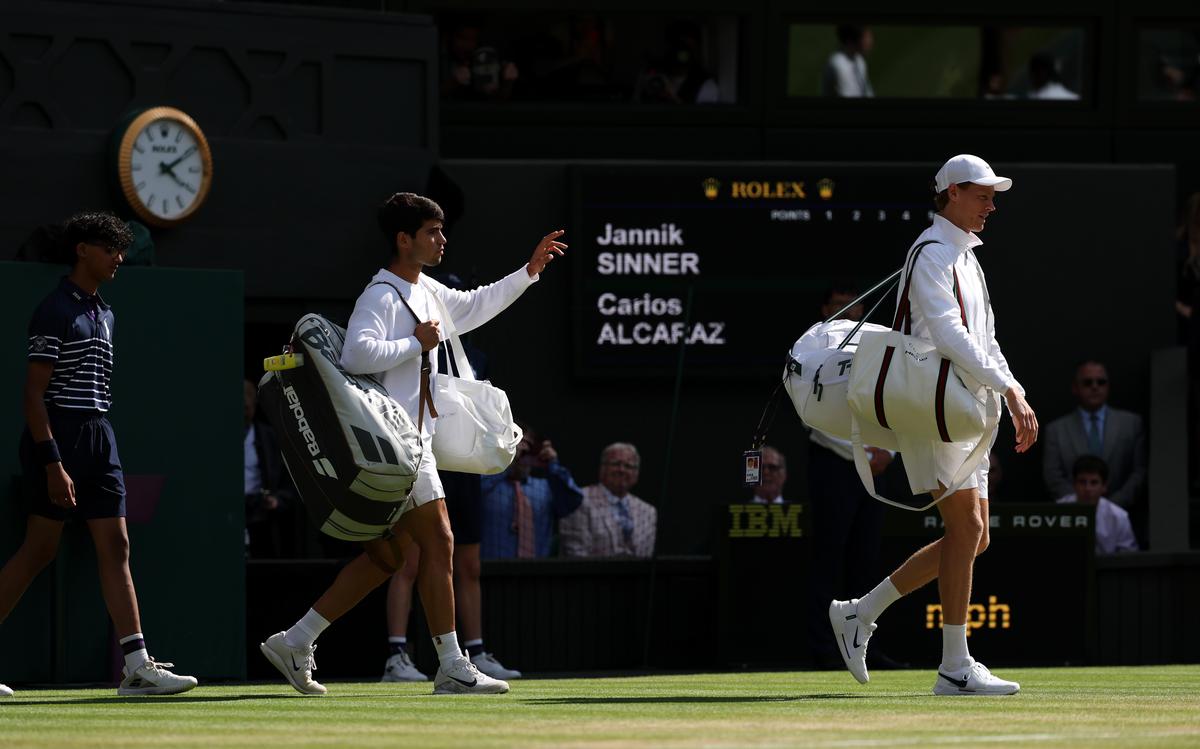 Revanșă pentru Jannik Sinner! Liderul mondial a devenit campion la Wimbledon după ce l-a detronat pe Carlos Alcaraz