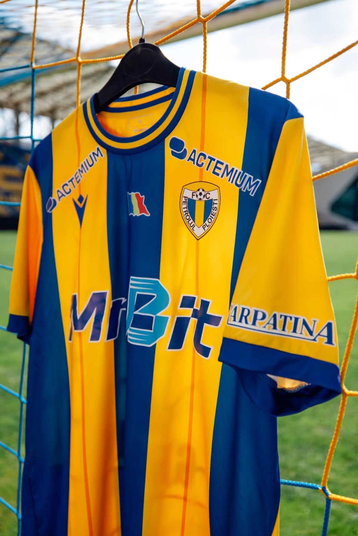 Petrolul Ploiești și-a prezentat echipamentul cu un videoclip emoționant! Fanii au reacționat imediat: „Ideea e fenomenală”
