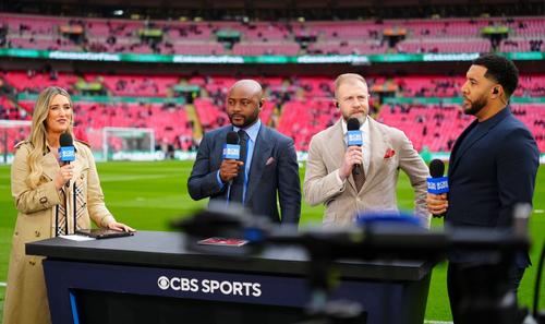 Mike Grella (]n mijloc) este la CBS Sports un aspru critic al evoluțiilor Angliei la Cupa Mondială 2026