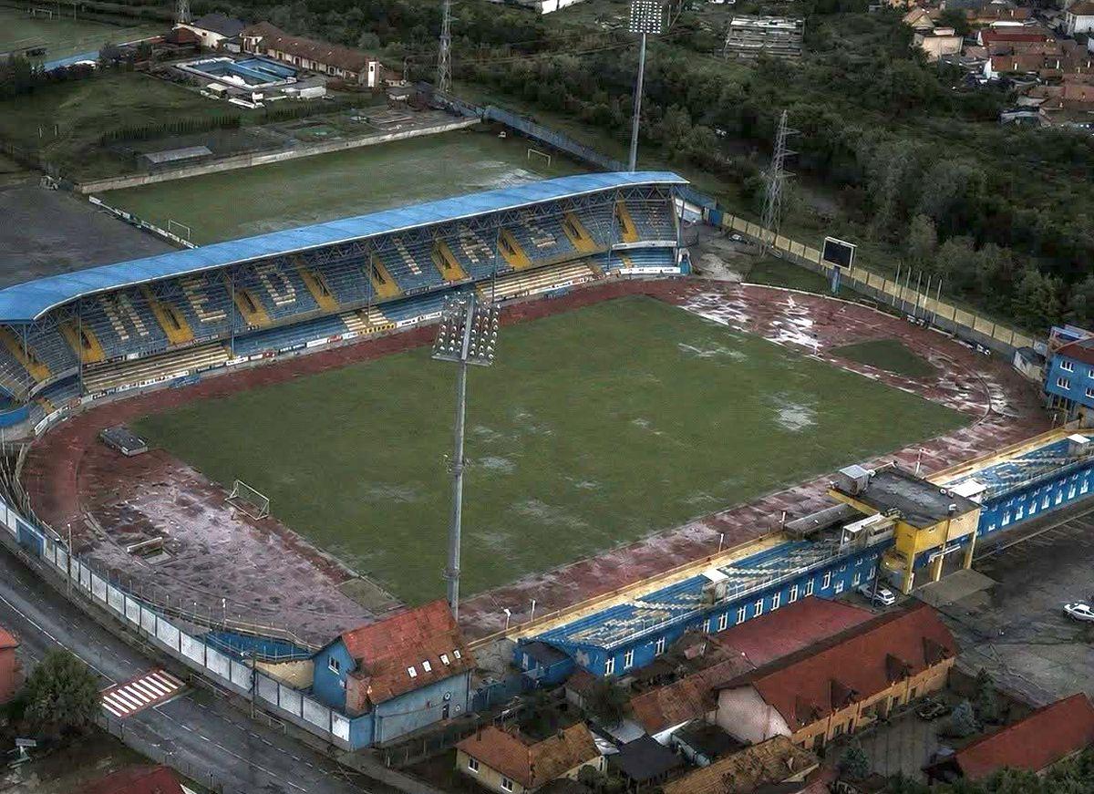 stadion gaz metan medias