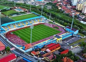 Prăpăd! Clubul nu mai poate intra pe stadionul din România care găzduia meciuri de Europa League acum 15 ani: „Nu-i lasă să joace”