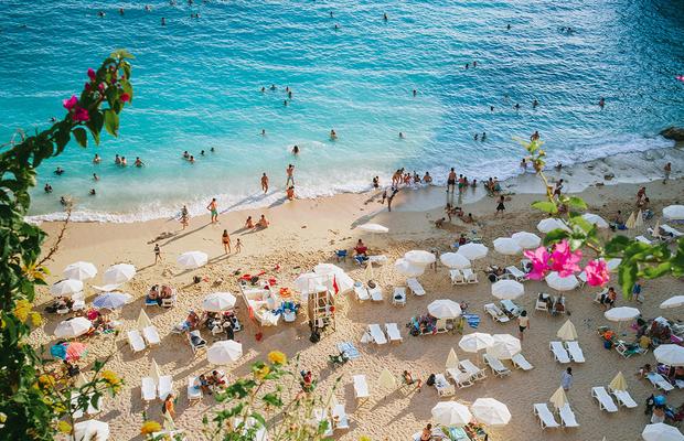 Kusadasi 2026: Ghidul complet pentru vacanțe charter pe Riviera Mării Egee