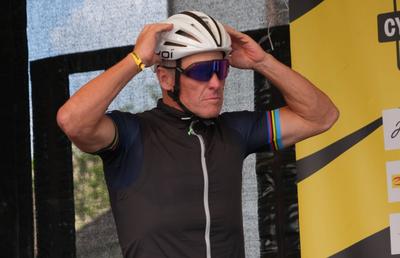 Lance Armstrong, trufaș în fața lui Tadej Pogacar: „El știe că recordul adevărat în Turul Franței nu e de 5 titluri”