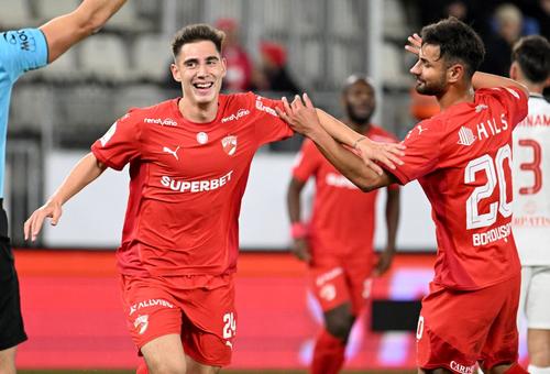 Antonio Bordușanu (foto dreapta) nu mai este jucătorul lui Dinamo // foto: Imago