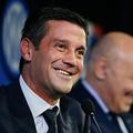 Cristi Chivu, alături de președintele Beppe Marotta, la prima conferință de presa în ziua reunirii lotului lui Inter / Foto: X Inter