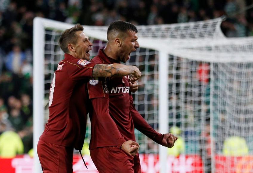 FOTO: Reuters // George Țucudean marchează golul de 4-3 pentru CFR în meciul cu Celtic