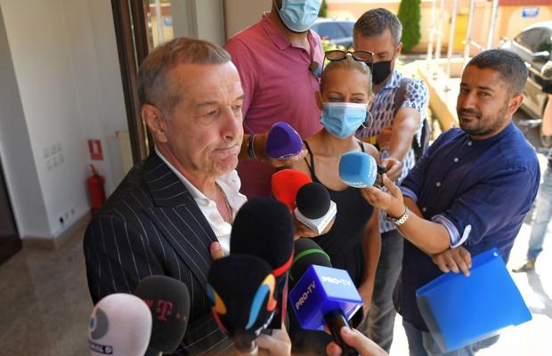 Gigi Becali a venit de urgență la sediul LPF! E furios pe deținătorul de drepturi TV: „Nu accept să fiu luat de prost”