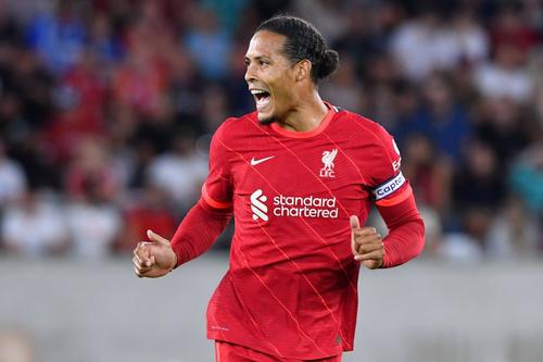 Virgil van Dijk va rămâne la Liverpool până în 2025!