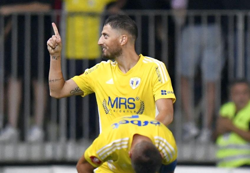 Gicu și fanii, Grozavi în „Primus Derby” » Rapid, de nerecunoscut pe „Ilie Oană”! Clasamentul ACUM