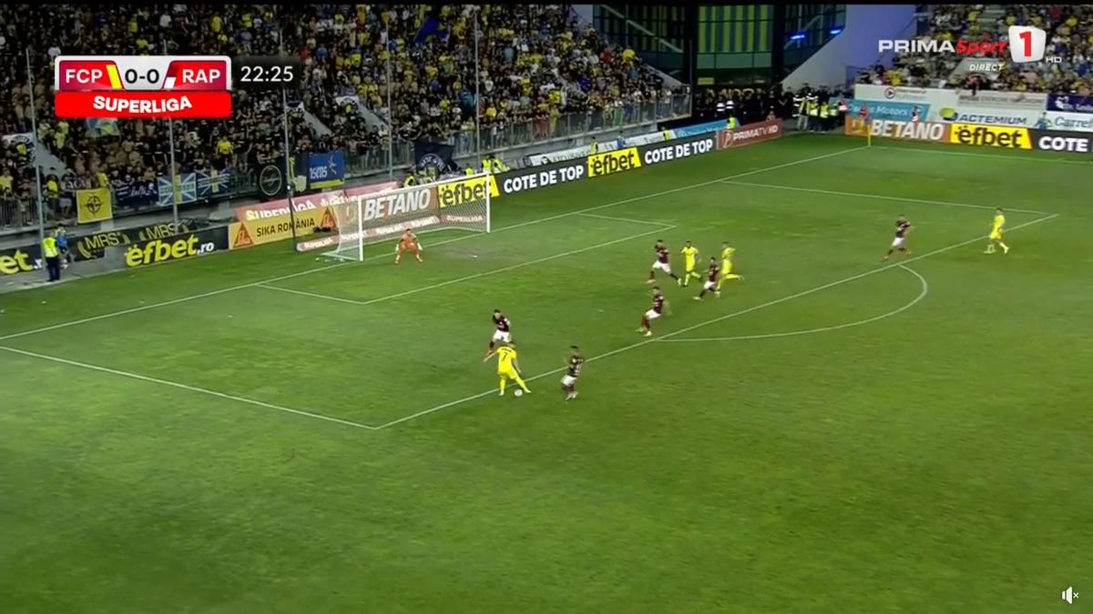 FOTO Petrolul - Rapid, Moldovan a scăpat mingea în poartă 13.08.2022