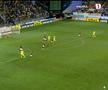 FOTO Petrolul - Rapid, Moldovan a scăpat mingea în poartă 13.08.2022