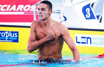 David Popovici e cel mai rapid înotător al tuturor timpurilor! A spulberat RECORDUL MONDIAL în proba de 100 de metri liber și a cucerit aurul european