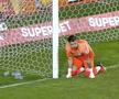 FOTO Petrolul - Rapid, Moldovan a scăpat mingea în poartă 13.08.2022