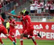 Ce au strigat fanii la UTA - U Cluj, după un gol anulat de VAR + Keșeru, contestat
