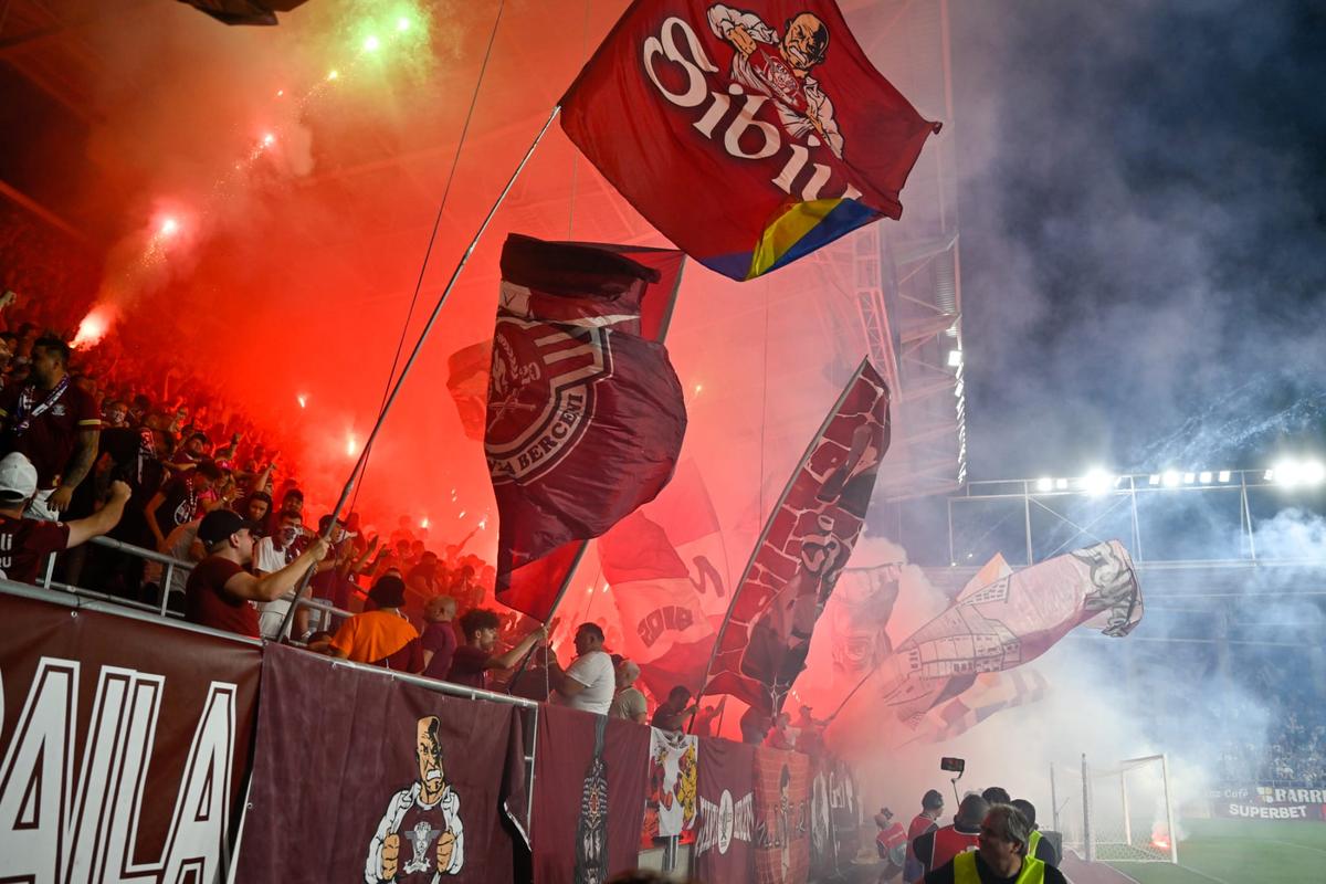 Suporter infiltrat la conferința lui Bergodi » S-a băgat peste antrenor: „Așteaptă puțin!” + Șucu, luat la rost în parcare