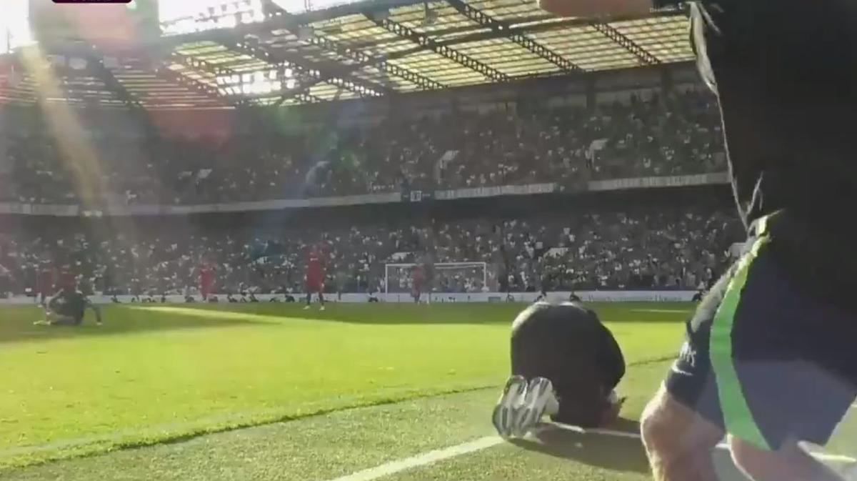 Klopp a căzut în genunchi » Imaginile serii în Chelsea - Liverpool