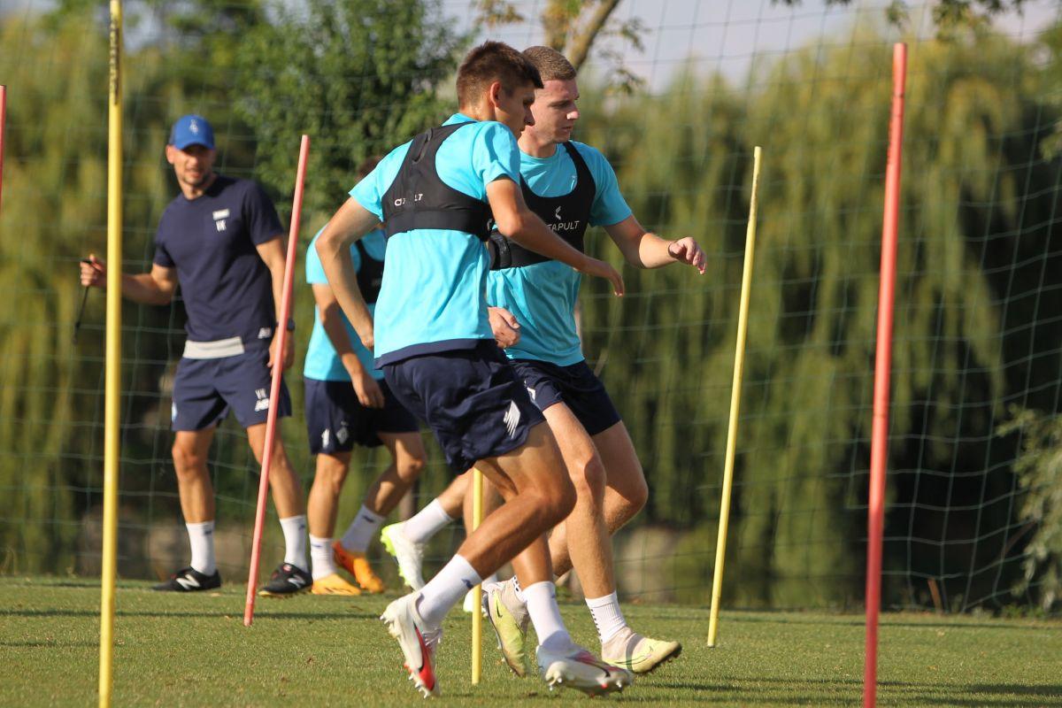 Dinamo Kiev s-a pregătit la baza Rapidului înainte de meciul cu Aris Salonic, din Giulești