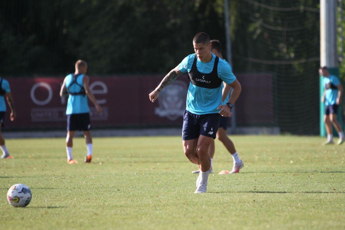 Lucescu și Yarmolenko în baza „Constructorul” » Dinamo Kiev s-a antrenat în casa Rapidului