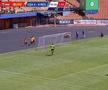Salvat de arbitri după o gafă de tot râsul în Liga 2