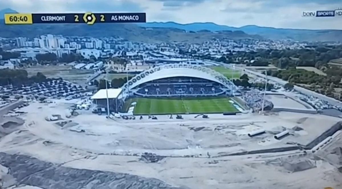 Spectacol lângă excavatoare în prima ligă » Imagini inedite dintr-un meci cu 6 goluri