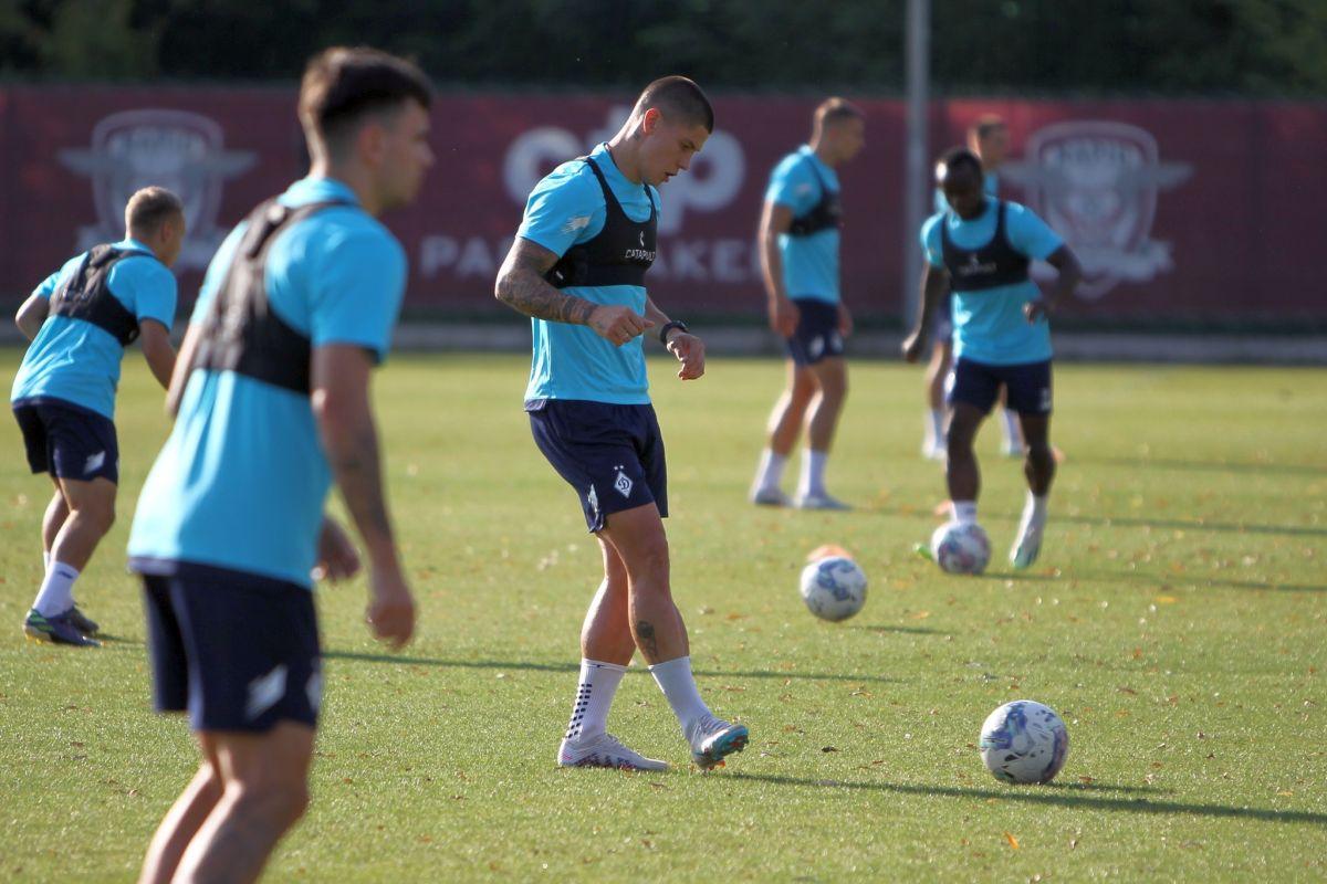 Lucescu și Yarmolenko în baza „Constructorul” » Dinamo Kiev s-a antrenat în casa Rapidului
