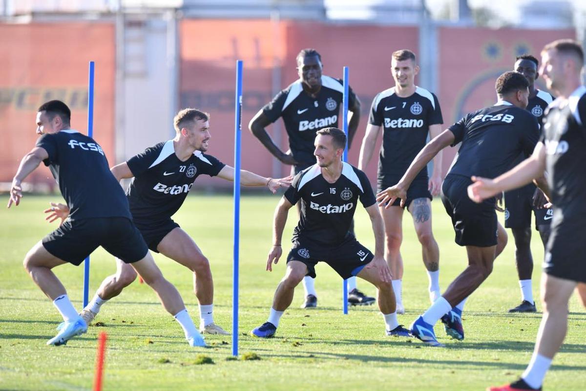 Vești mari pentru FCSB » Doi oameni noi la antrenamentul înainte de meciul cu Sparta Praga