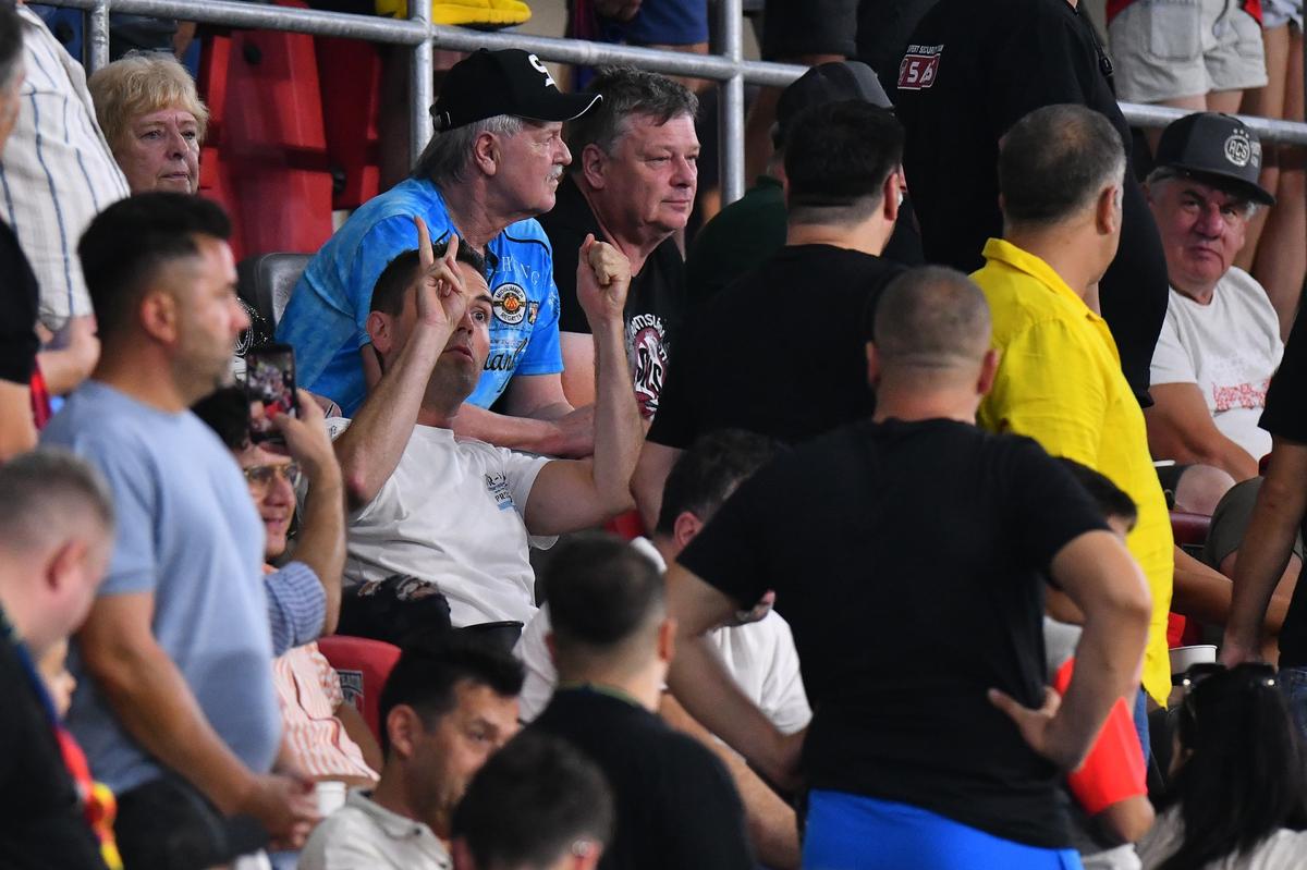 Gigi Becali a intrat în direct, după FCSB - Sparta Praga, și a dat de pământ cu doi jucători: „N-au contat! M-am luat eu după unul și altul”
