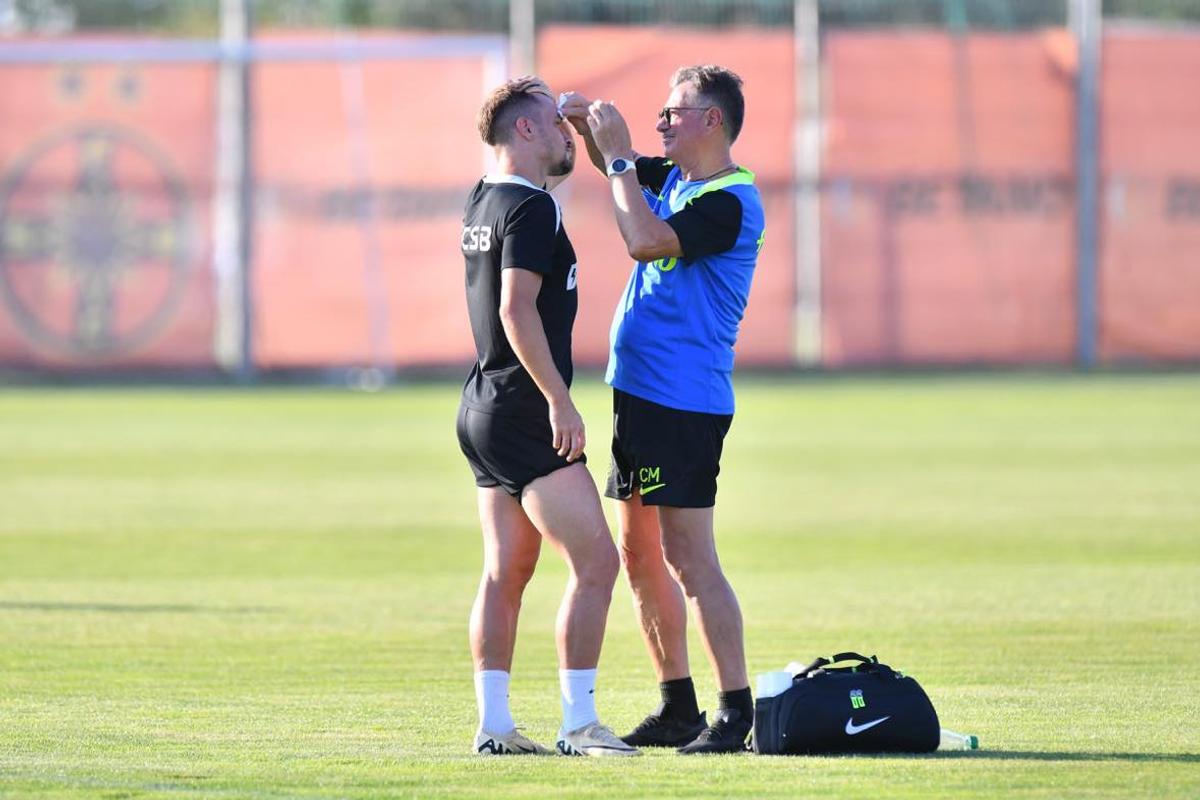 Gigi Becali a intrat în direct și a anunțat echipa de start, cu câteva ore înainte de FCSB - Sparta Praga: „E momentul să iasă și el la rampă”