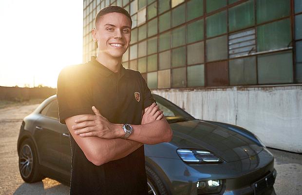 Porsche nu a rămas impasibil: David Popovici, numit astăzi ambasador al brandului » Ce presupune parteneriatul