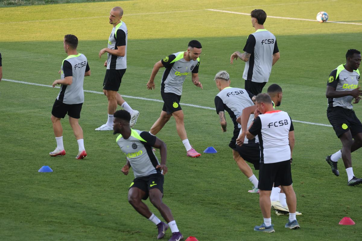 Antrenament FCSB la Priştina