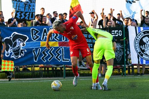 FC Bacău, programată de FRF să joace la doar 46 de ore după 1-2 cu Poli Iași // foto: Facebook @ FC Bacău
