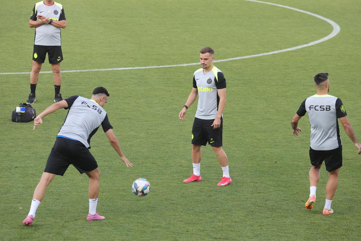 Antrenament FCSB la Priştina