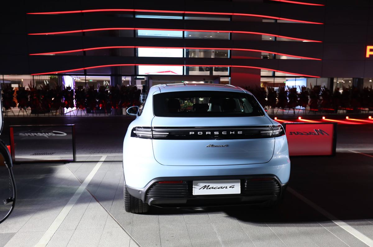 Porsche nu a rămas impasibil: David Popovici, numit astăzi ambasador al brandului » Ce presupune parteneriatul