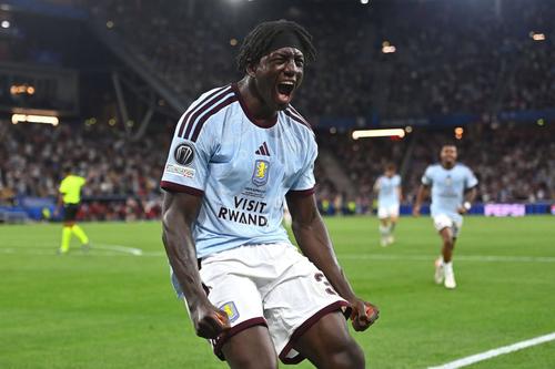 Brian Madjo, gol la debutul oficial pentru Aston Villa // foto: imago images