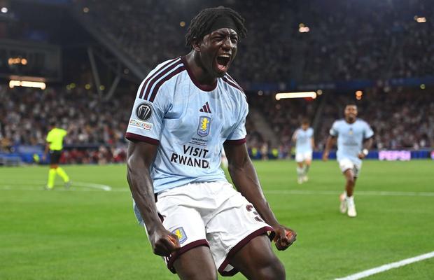 Povestea incredibilă a puștiului de 17 ani: a așteptat 212 zile să joace și a debutat cu gol în Supercupa Europei