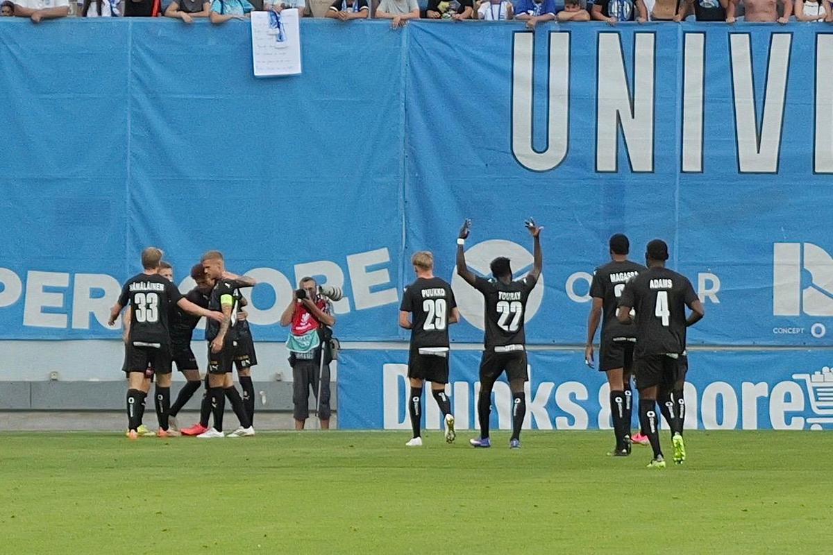 CALIFICARE! Universitatea Craiova a întors-o pe KuPS și salvează onoarea României » Va fi sigur într-o grupă: adversara din play-off