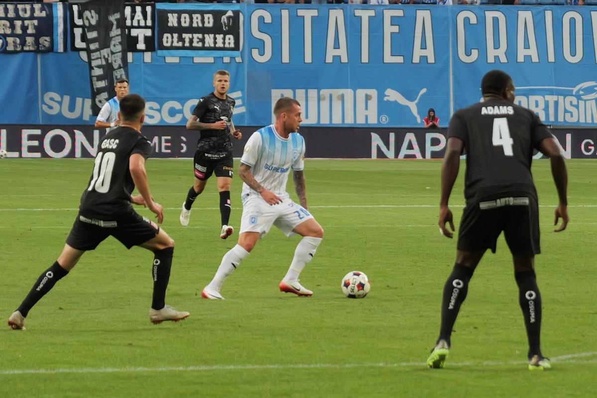 Universitatea Craiova - KuPS