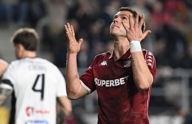 Lovitură pentru Daniel Paraschiv: după despărțirea de Rapid, românul a rămas fără contract și în Spania