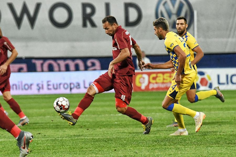 CFR CLUJ // Vinicius se simte dat la o parte: „Vreau o explicație!”