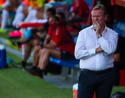 Ronald Koeman continuă revoluția din lotul Barcelonei. După ce și-a manifestat intențiile clare în legătură cu Arturo Vidal și Luis Suarez, antrenorul olandez a mai adăugat 3 nume pe lista neagră.