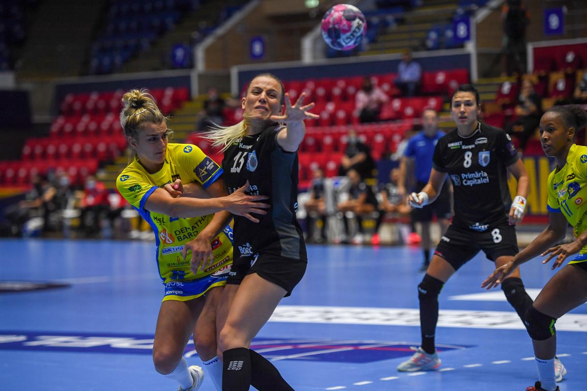 CSM BUCUREȘTI - METZ 31-26. „Tigroaicele” au început furtunos noul sezon din Liga Campionilor! Cristina Neagu, MVP