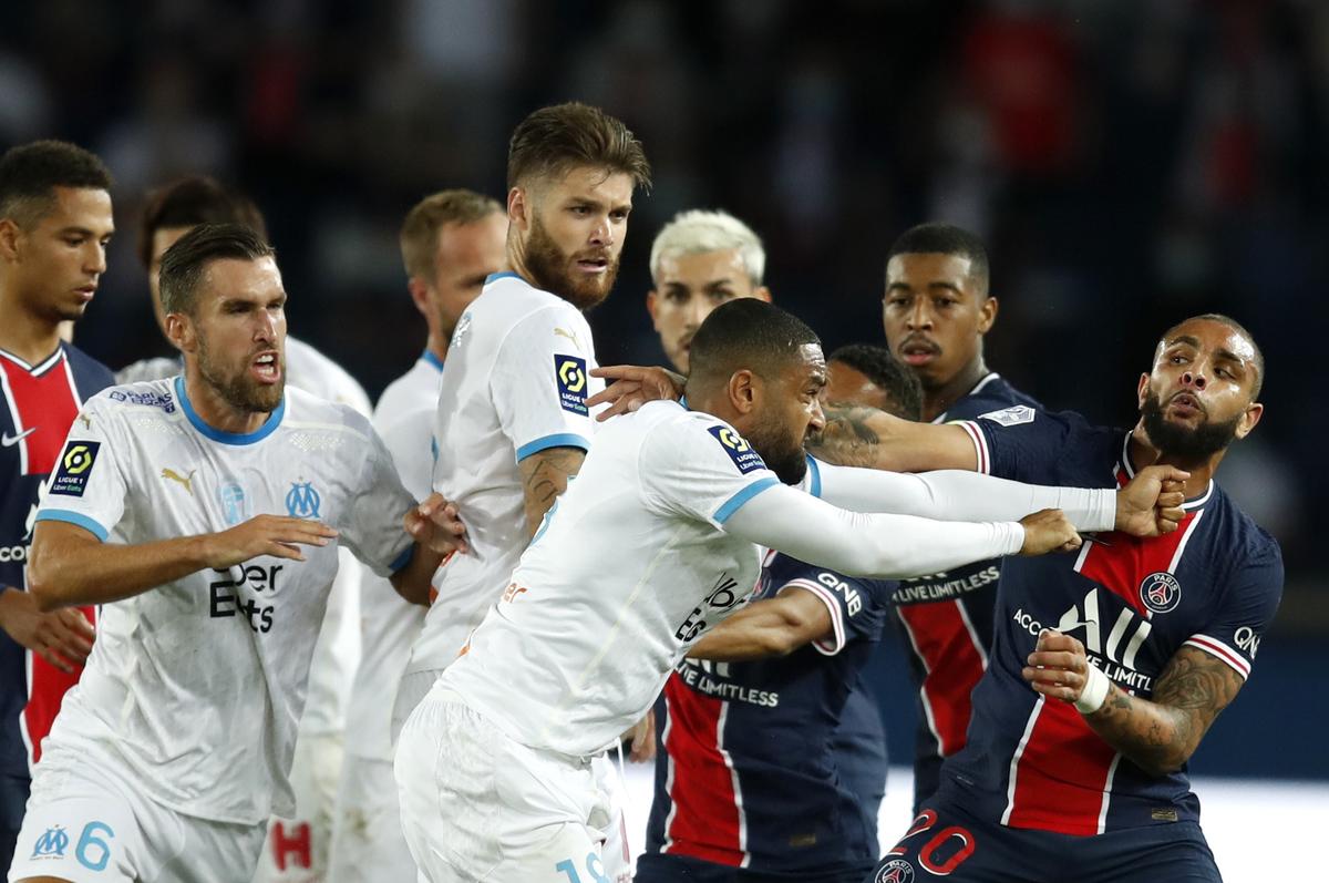PSG - MARSEILLE 0-1.  Scandalul ia proporții în Ligue 1! Neymar își acuză un adversar de rasism: "Mi-a strigat: «Maimuță nenorocită, fiu de curvă»" + L'Équipe îi face praf pe jucători