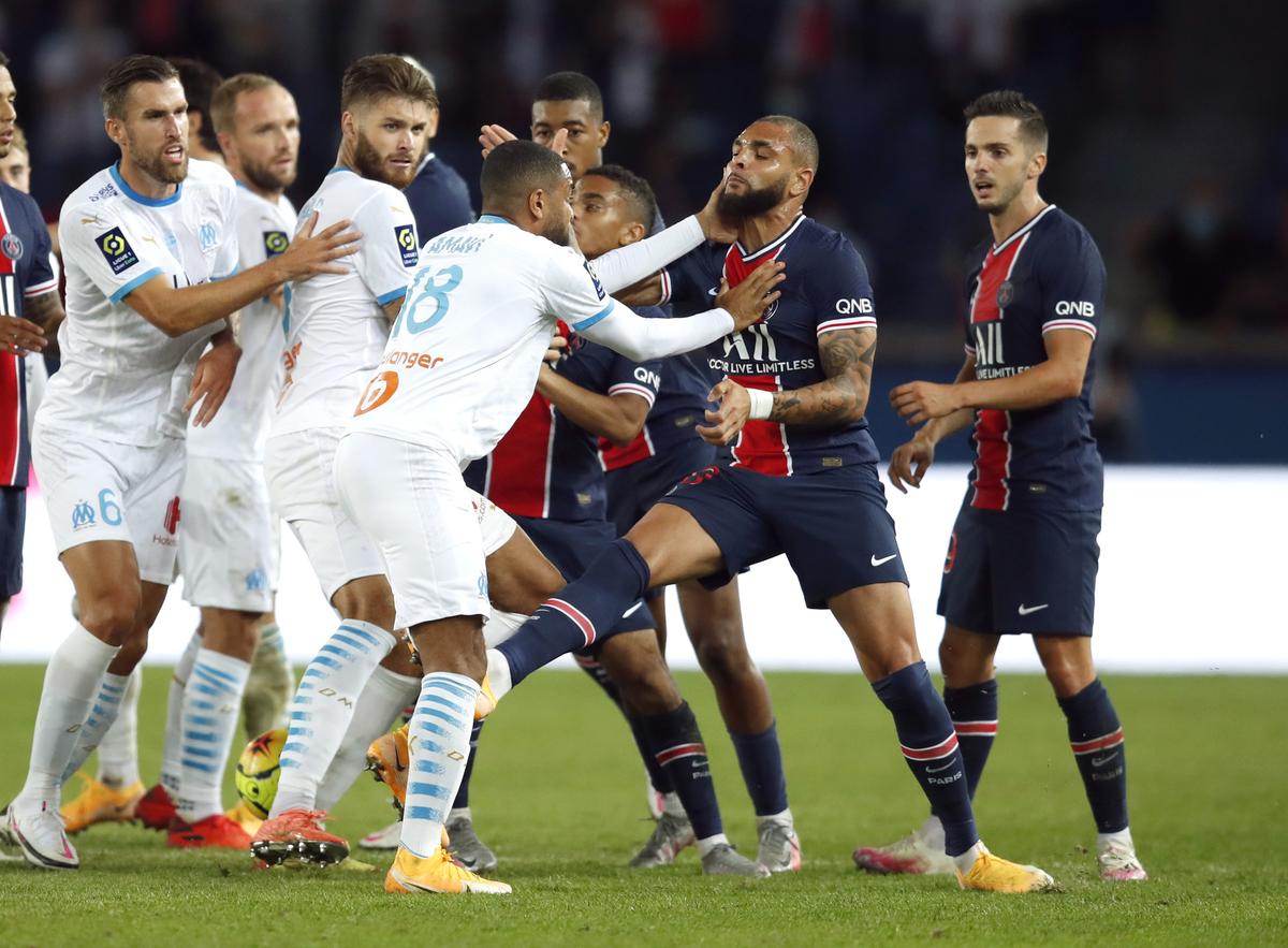 PSG - MARSEILLE 0-1.  Scandalul ia proporții în Ligue 1! Neymar își acuză un adversar de rasism: "Mi-a strigat: «Maimuță nenorocită, fiu de curvă»" + L'Équipe îi face praf pe jucători