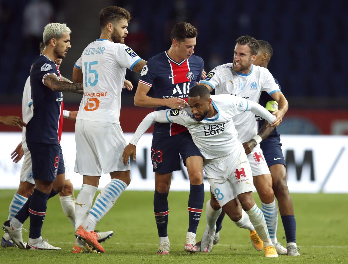 PSG - MARSEILLE 0-1.  Scandalul ia proporții în Ligue 1! Neymar își acuză un adversar de rasism: "Mi-a strigat: «Maimuță nenorocită, fiu de curvă»" + L'Équipe îi face praf pe jucători