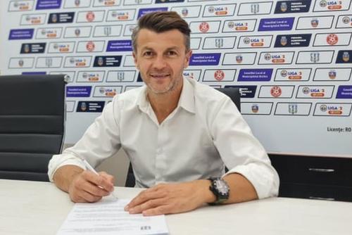 Ovidiu Burcă // foto: Facebook @ CSM Slatina